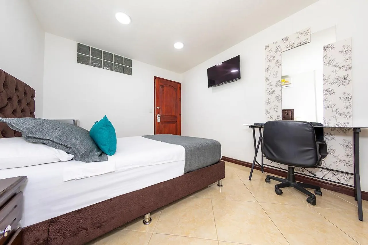 Hotel Ayenda Palo Alto Medellin